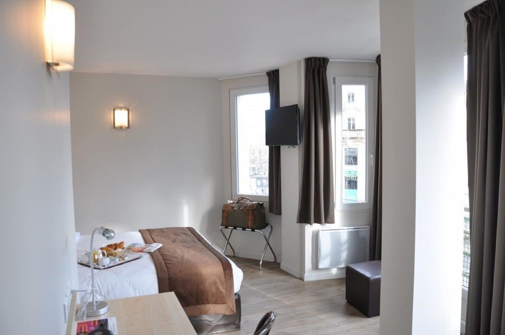Hotel Foch Nancy Gare Exterior photo