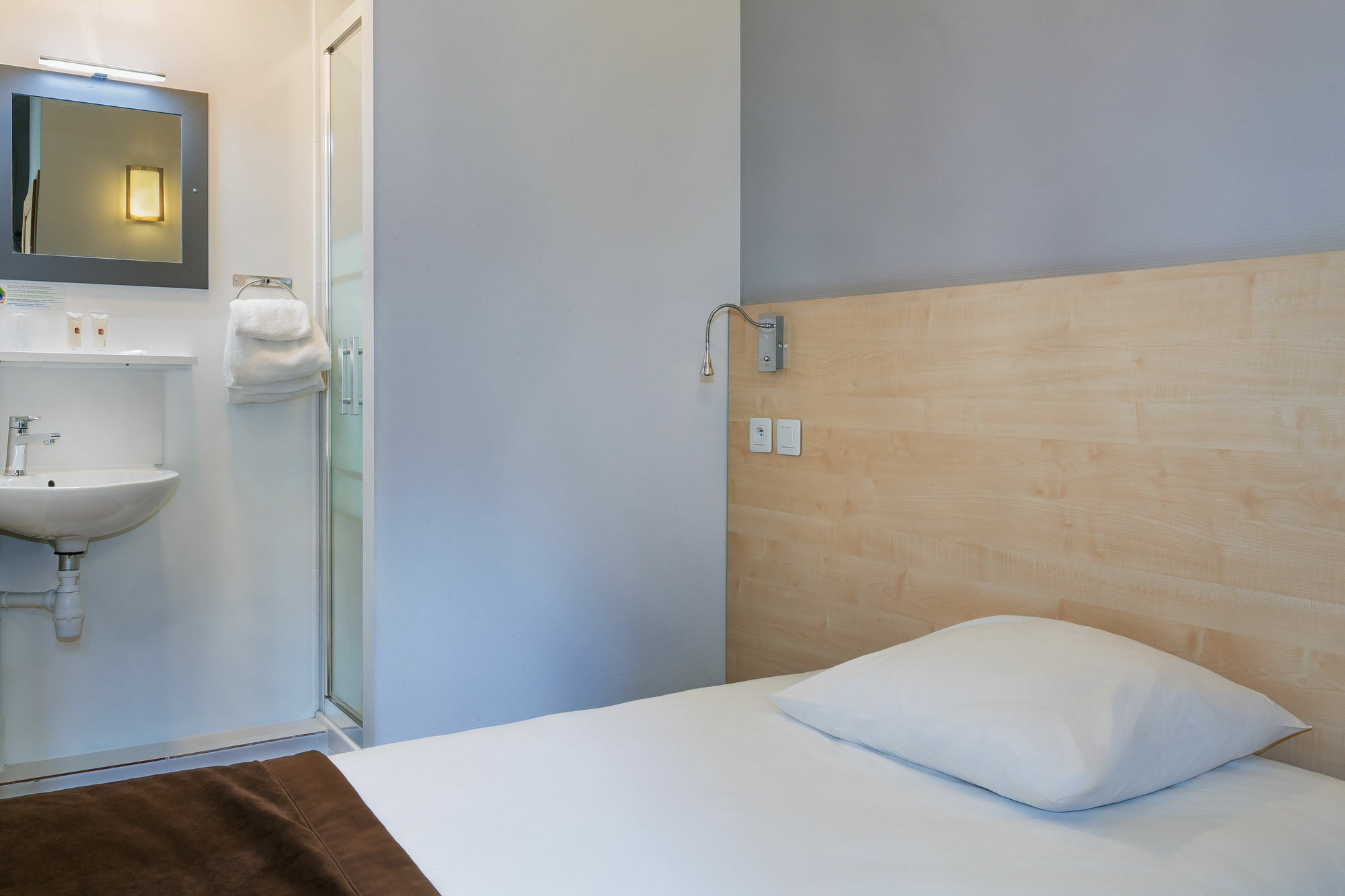 Hotel Foch Nancy Gare Exterior photo